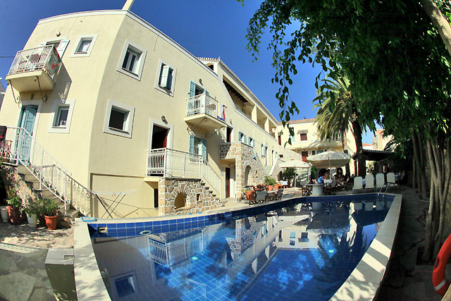 KASTRO APARTMENTS IN  Dapia Spetses Saronic island